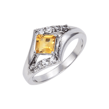 Load image into Gallery viewer, Statement ring design, ring under $100, fashion ring